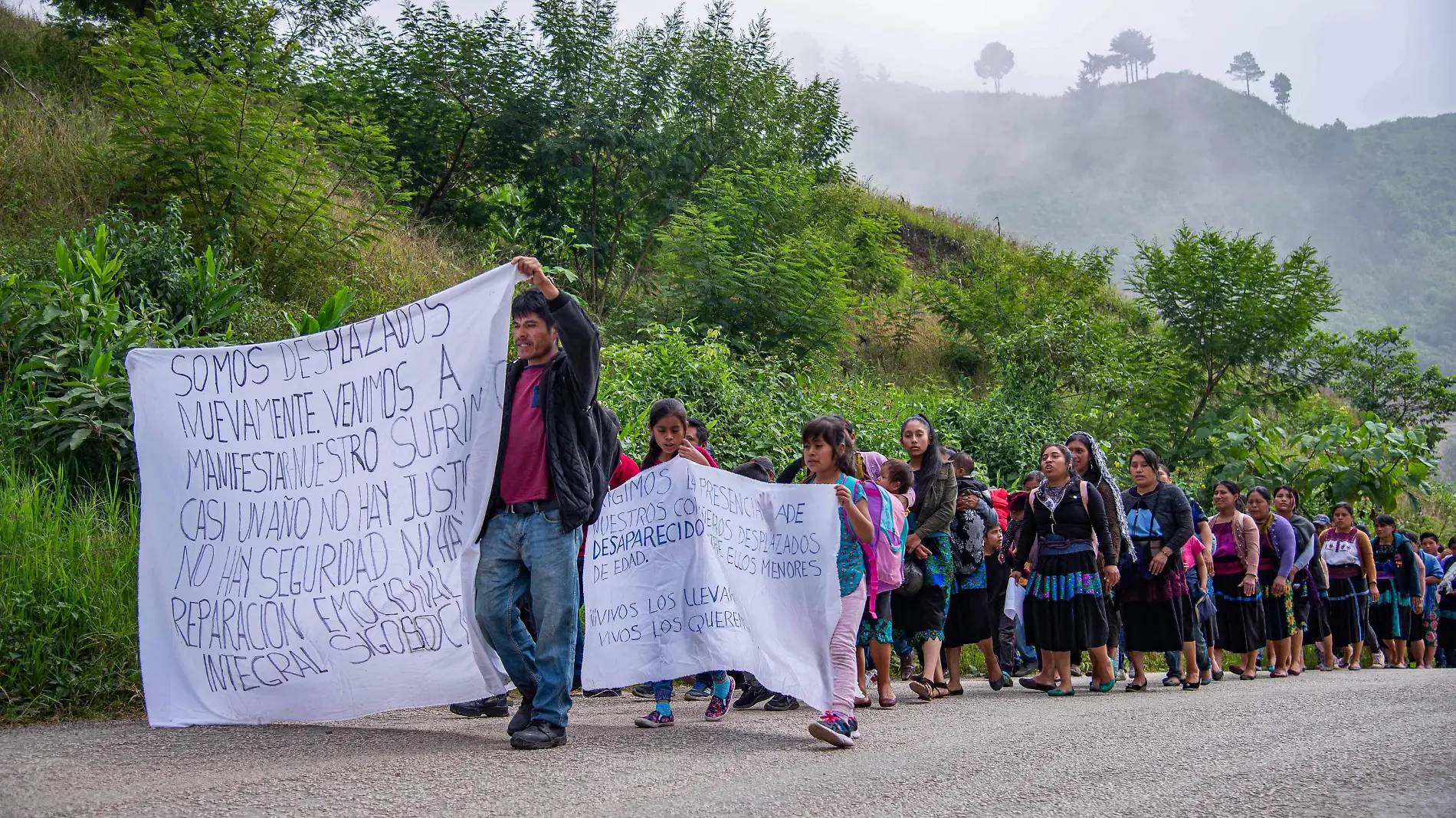 949466_Marcha Desplazados Chenalho-2_impreso